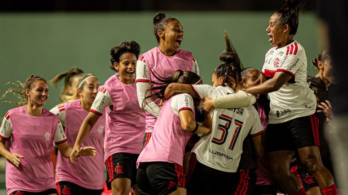 Flamengo vence o Fluminense e garante vaga na semifinal da Copa do Brasil Feminina